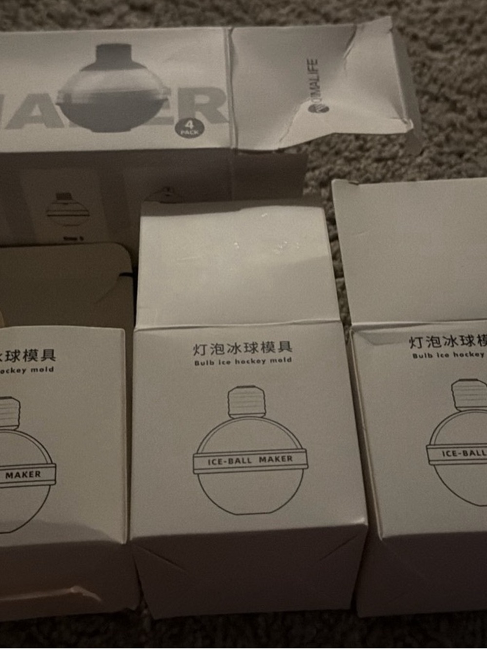 Ice-Ball Maker Bulb Ice Hockey Mold - White Packaging